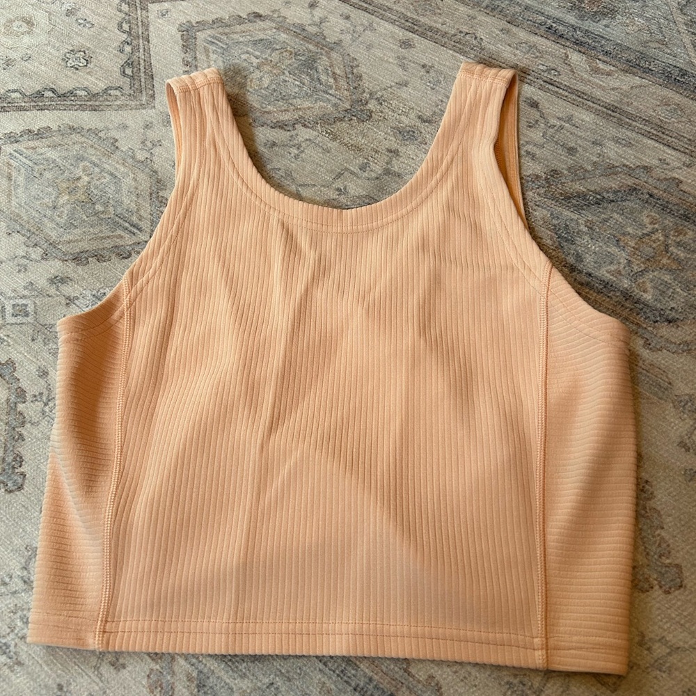 Lululemon Ribbed Cropped Tank - size 6